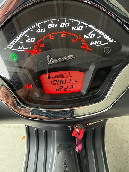 Vespa GTS 125 9 of 17