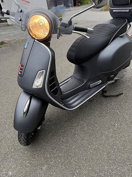 Vespa GTS 125 7 of 17