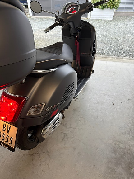 Vespa GTS 125 11 of 17