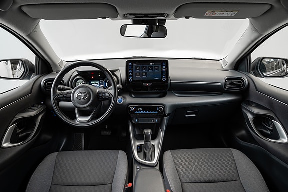 Toyota Yaris 19 of 30