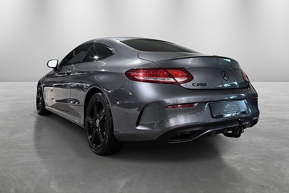 Mercedes-Benz C250 5 of 30