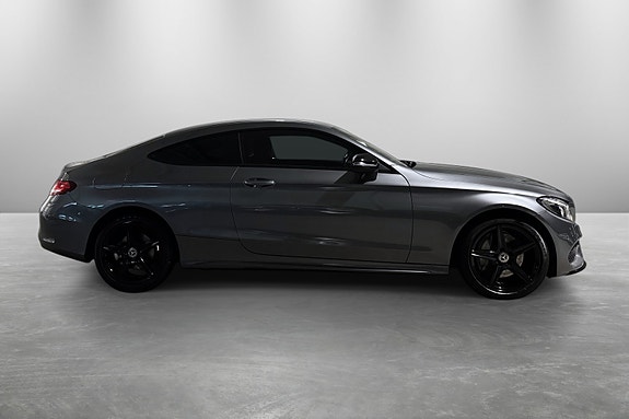 Mercedes-Benz C250 9 of 30