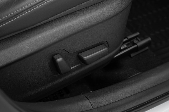Hyundai Kona 13 of 30