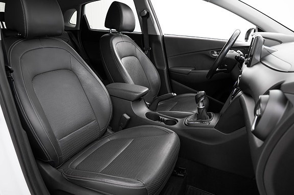 Hyundai Kona 14 of 30