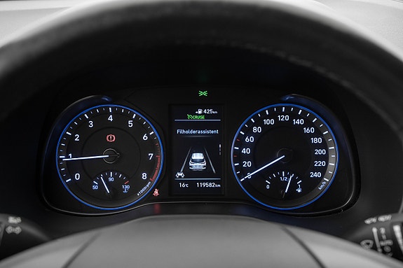 Hyundai Kona 18 of 30