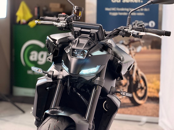 Yamaha MT09 - AGM WEEK DEMOSYKKEL - Rentekampanje / fri frakt / fri omkostninger 9 of 21