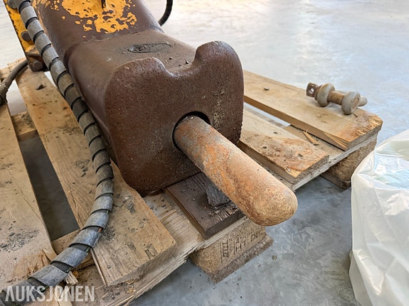 Volvo Pigghammer for gravemaskin 7 of 17