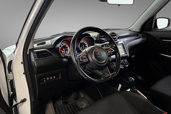 Suzuki Swift 9 of 16