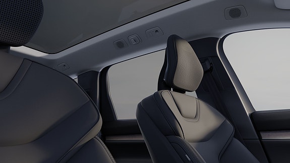 Volvo EX90 27 of 30