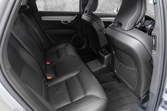 Volvo V90 21 of 30