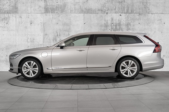 Volvo V90 7 of 30