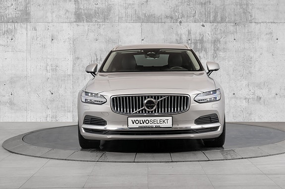 Volvo V90 4 of 30