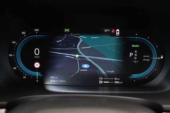 Volvo V90 24 of 30