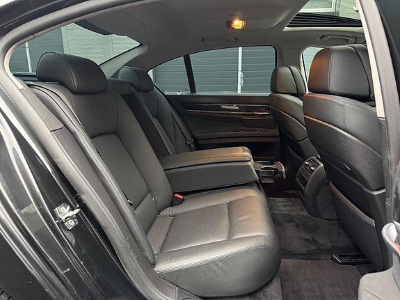 BMW 730d 22 of 30