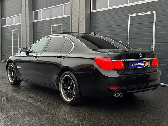 BMW 730d 4 of 30