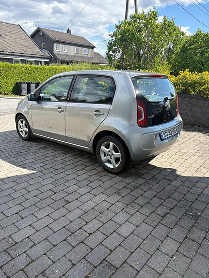 Volkswagen UP! 5 of 14