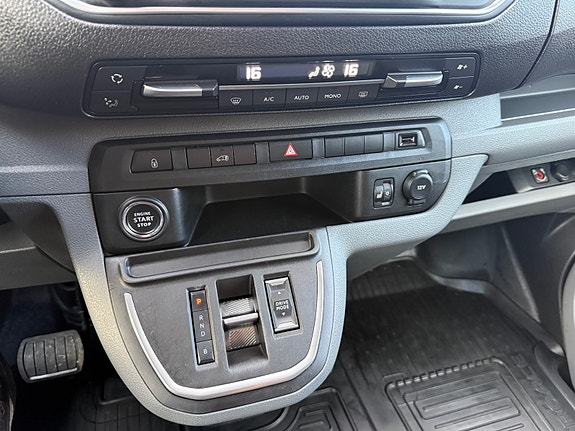 Toyota Proace 23 of 30