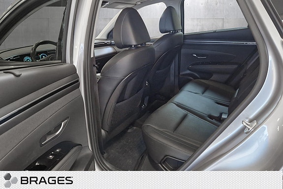 Hyundai Tucson 17 of 22