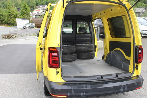 Volkswagen Caddy 8 of 19
