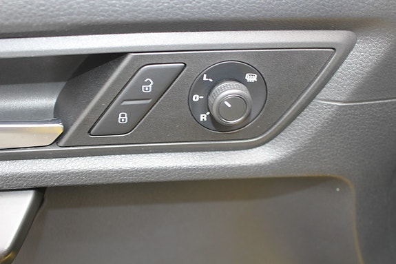 Volkswagen Caddy 10 of 19