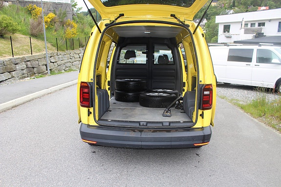 Volkswagen Caddy 6 of 19