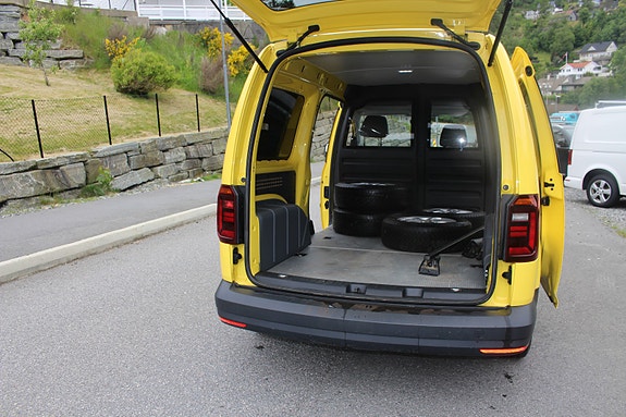 Volkswagen Caddy 7 of 19