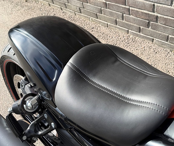 Harley-Davidson VRSCDX Night Rod Special 4 of 13