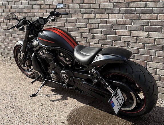 Harley-Davidson VRSCDX Night Rod Special 12 of 13