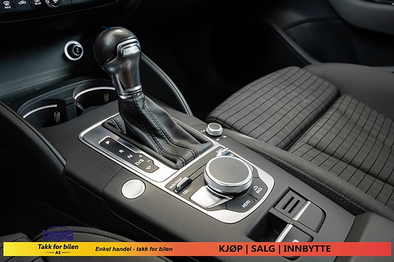 Audi e-tron 13 of 29