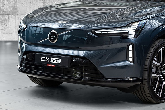 Volvo EX90 9 of 30
