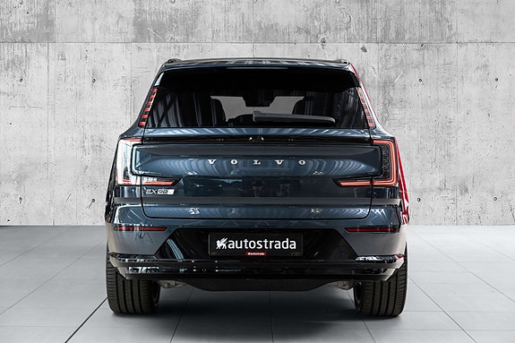 Volvo EX90 5 of 30