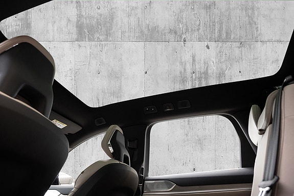 Volvo EX90 19 of 30
