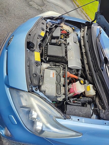 Toyota Prius Plug-in Hybrid 20 of 27
