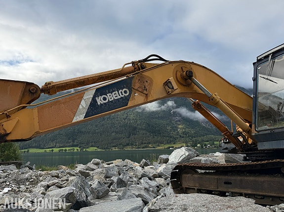 Kobelco K907D 13 of 30