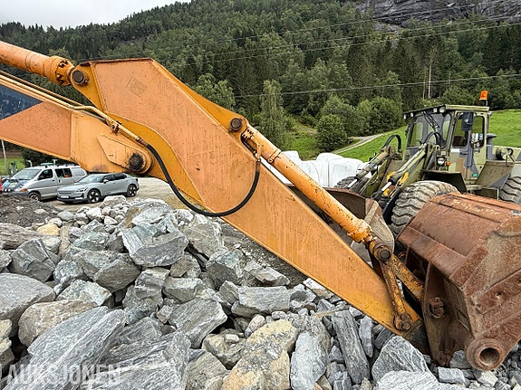 Kobelco K907D 9 of 30
