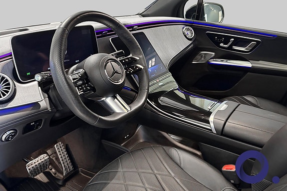 Mercedes-Benz EQE SUV 10 of 21