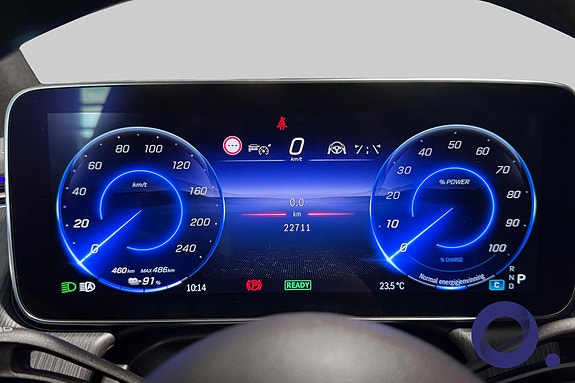 Mercedes-Benz EQE SUV 14 of 21