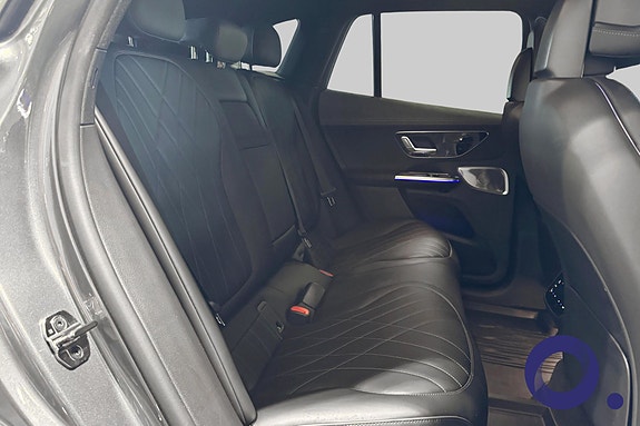 Mercedes-Benz EQE SUV 13 of 21