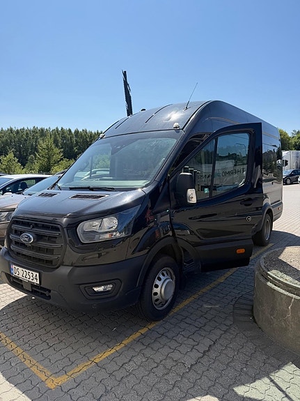 Ford Transit 2 of 5