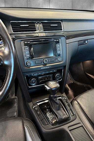 Skoda Superb 11 of 16
