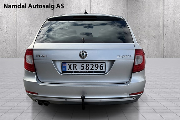 Skoda Superb 4 of 16