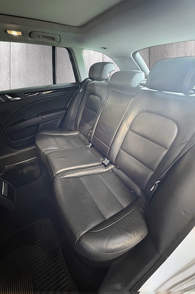 Skoda Superb 15 of 16