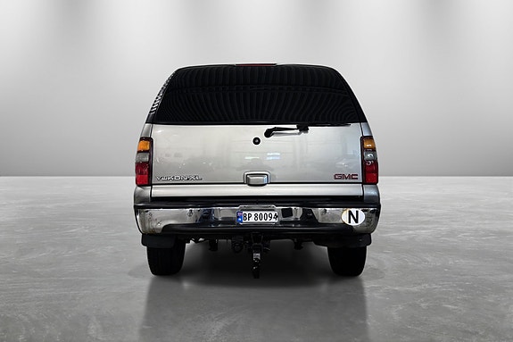 GMC Yukon 7 of 30