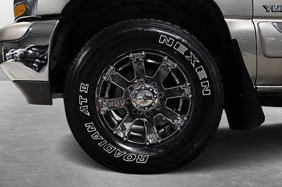 GMC Yukon 15 of 30