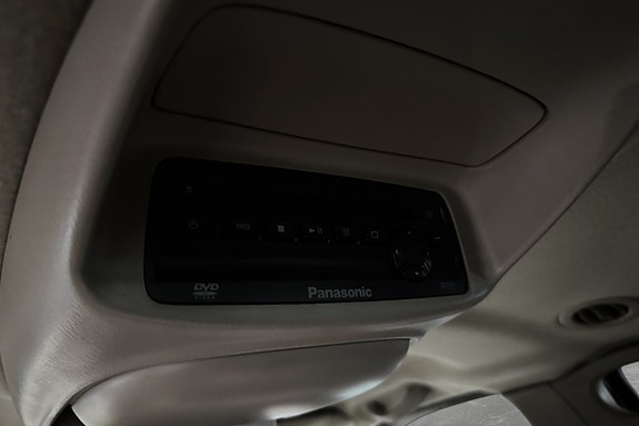 GMC Yukon 30 of 30