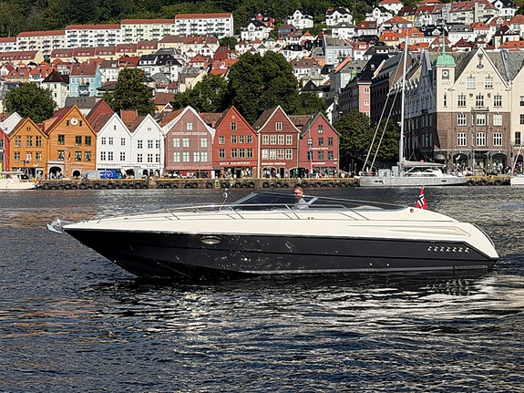 Sunseeker 31 Hawk 2 x Yanmar D-max 380. Vesentlig oppgradert. 48 knop 6 of 30