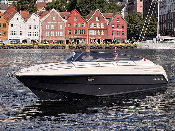 Sunseeker 31 Hawk 2 x Yanmar D-max 380. Vesentlig oppgradert. 48 knop 7 of 30