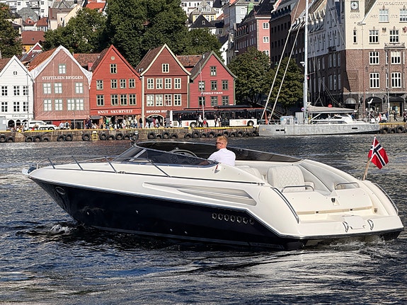 Sunseeker 31 Hawk 2 x Yanmar D-max 380. Vesentlig oppgradert. 48 knop 5 of 30