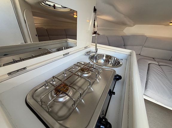 Sunseeker 31 Hawk 2 x Yanmar D-max 380. Vesentlig oppgradert. 48 knop 26 of 30