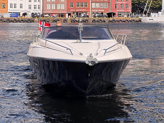 Sunseeker 31 Hawk 2 x Yanmar D-max 380. Vesentlig oppgradert. 48 knop 8 of 30